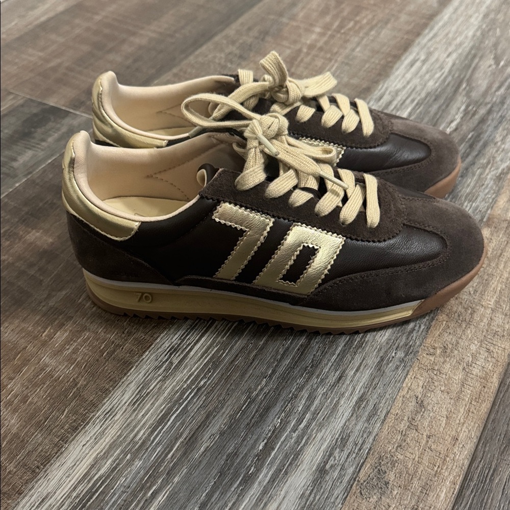 BACK 70 JOGGER N COFFEE & GOLD SNEAKERS BY BACK 70, Sz 6/36